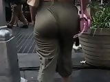 Unbelievable pawg jiggle booty in loose pants(repost)