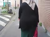 Big arabic booty in white hijab